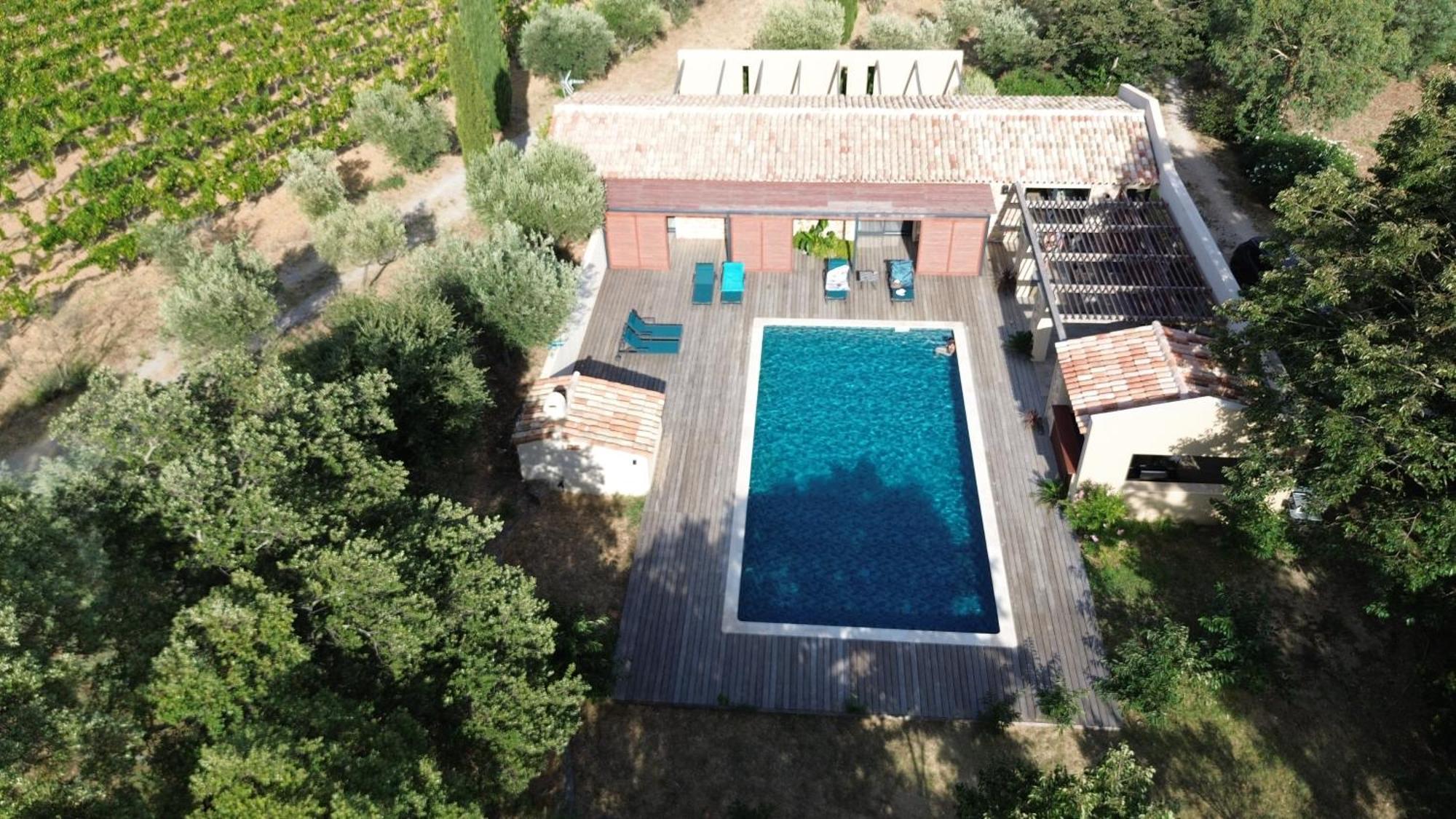 Magnifique Villa Avec Piscine Au Coeur Des Vignes Cogolin Exterior photo